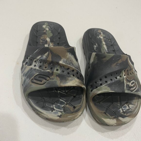 SKECHERS CAMOUFLAGE SLIDES KIDS SZ 12 RANGER CAMO SLIDE ON VERSATILE COMFORT - Picture 9 of 14